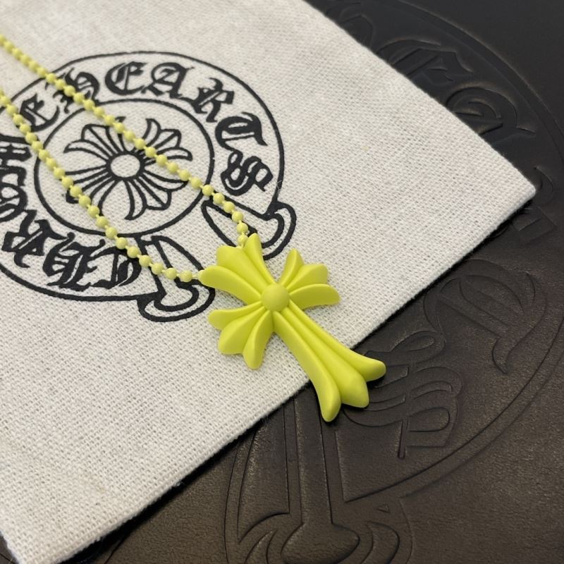 Ch*0me He**ts necklaces